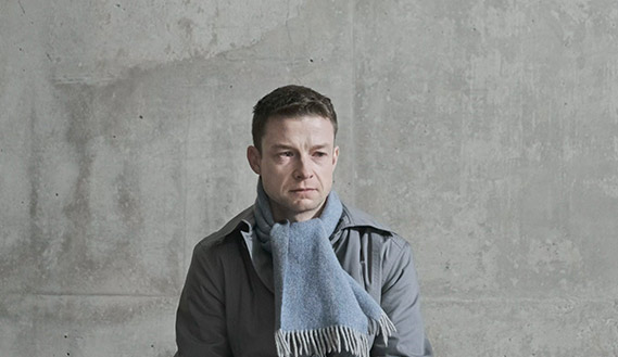 Fotogramma da Exhibition