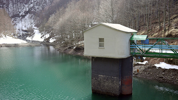 Fotogramma da Acqua chit ven