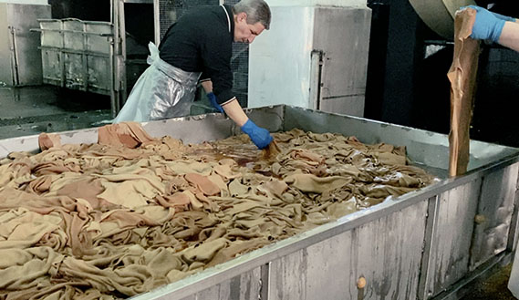 Fotogramma da La concia