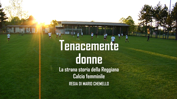 Fotogramma da Tenacemente donne